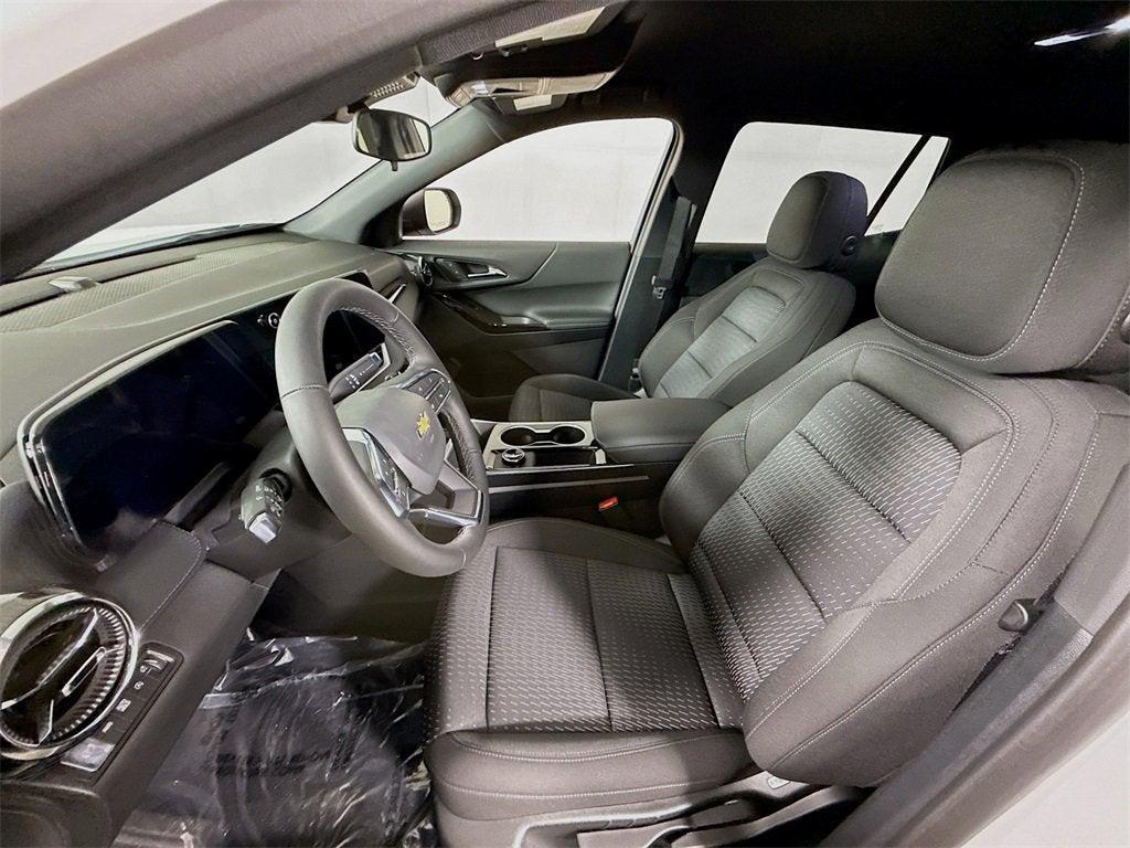 new 2026 Chevrolet Equinox car, priced at $30,826