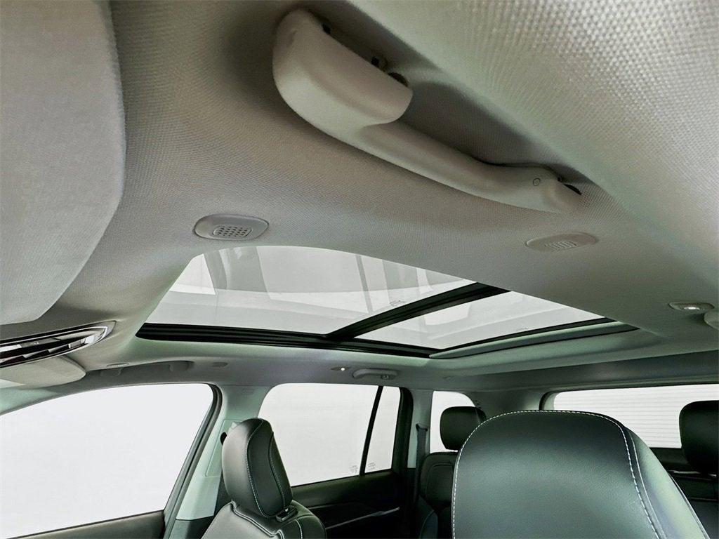 used 2022 Jeep Grand Cherokee 4xe car, priced at $26,999