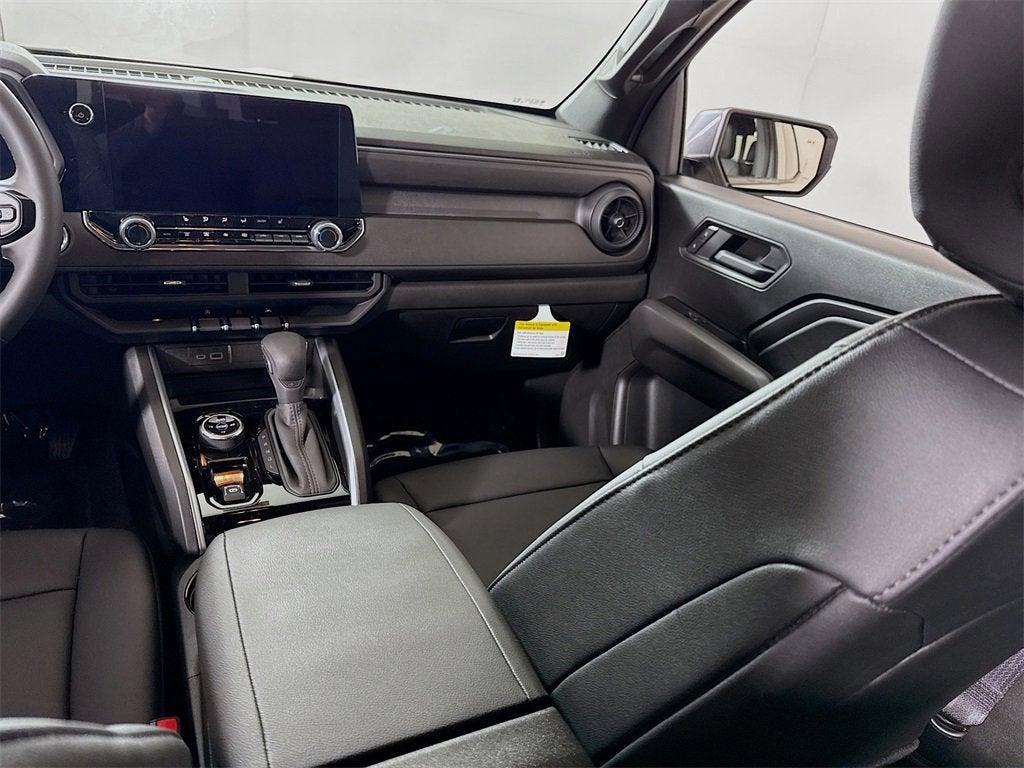 new 2026 Chevrolet Colorado car, priced at $44,895