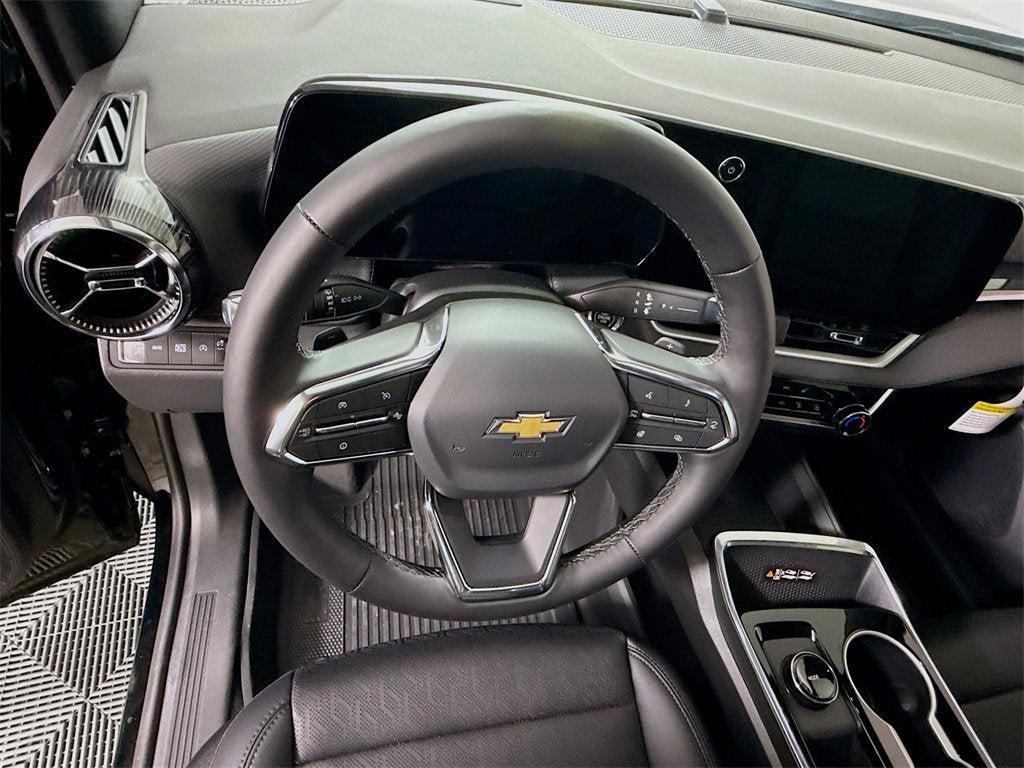 new 2026 Chevrolet Equinox car, priced at $32,415