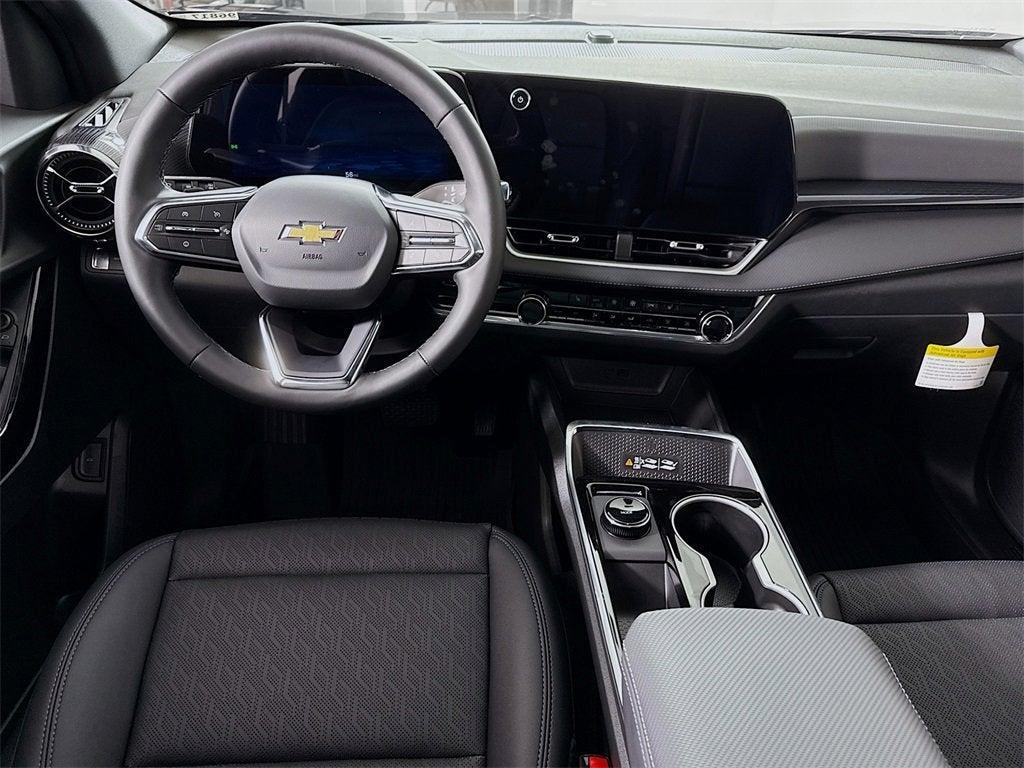 new 2026 Chevrolet Equinox car, priced at $32,415