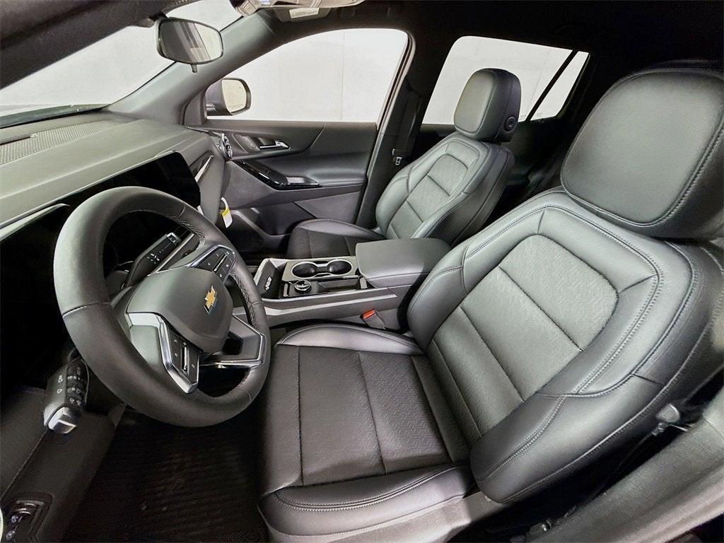 new 2026 Chevrolet Equinox car, priced at $32,415