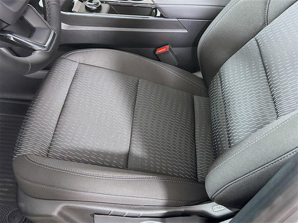 new 2026 Chevrolet Equinox car, priced at $31,118