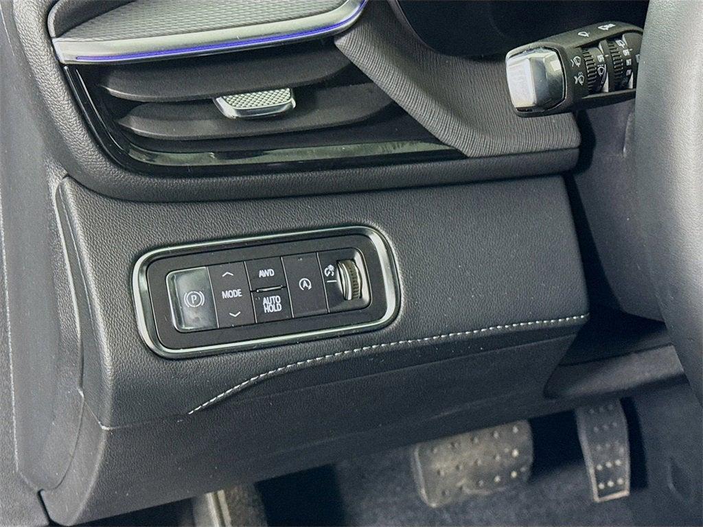 used 2025 Buick Enclave car, priced at $43,997