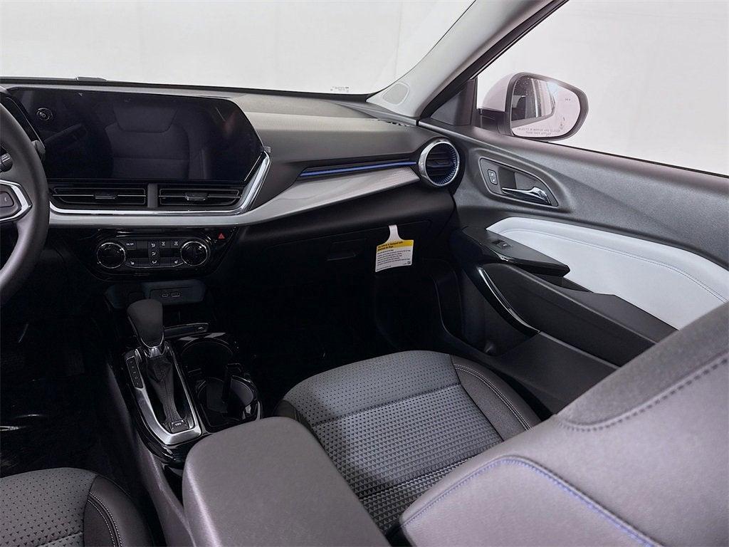 new 2025 Chevrolet Trax car, priced at $24,621