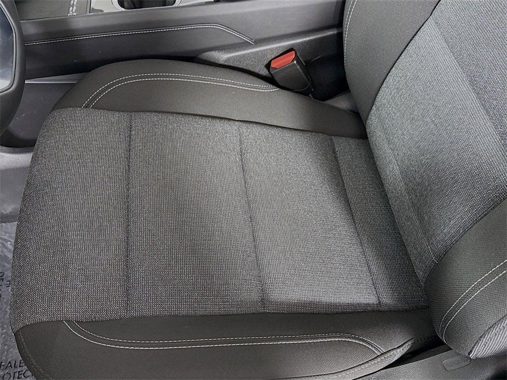 new 2025 GMC Acadia car, priced at $40,569