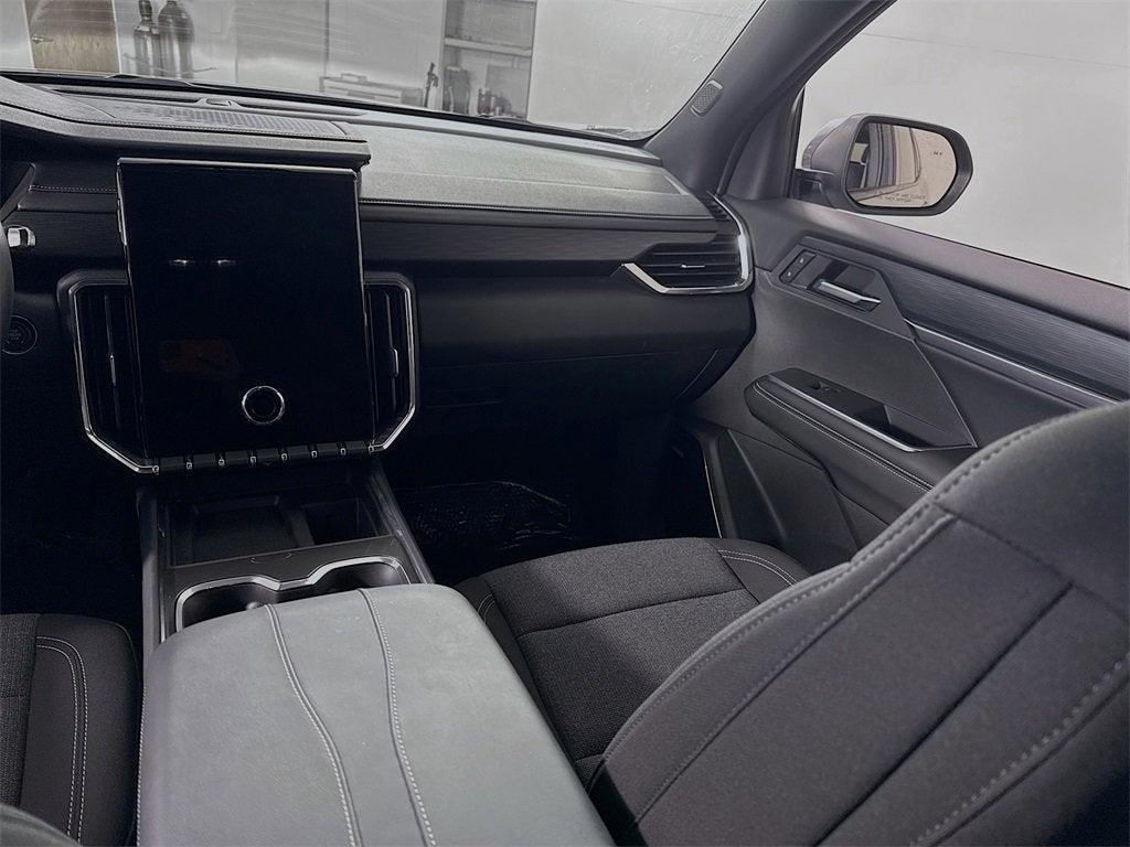 new 2025 GMC Acadia car, priced at $40,569