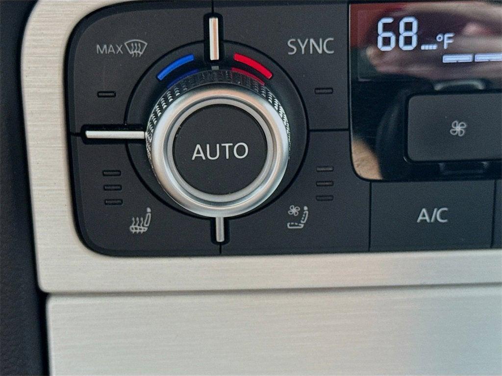 used 2017 Volkswagen Touareg car, priced at $10,997