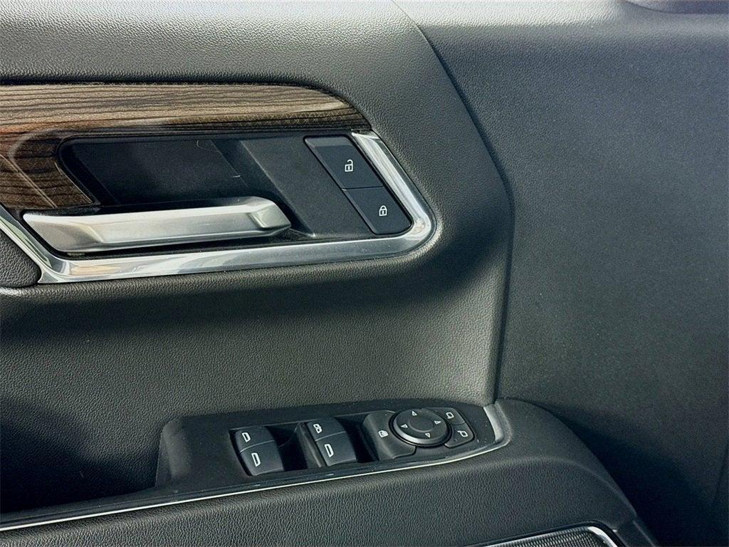 used 2025 Chevrolet Silverado 1500 car, priced at $40,999