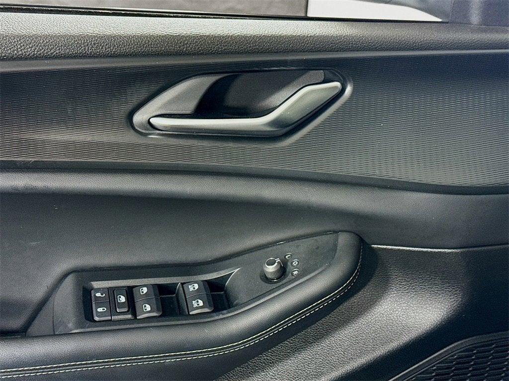 used 2024 Jeep Grand Cherokee L car, priced at $32,997