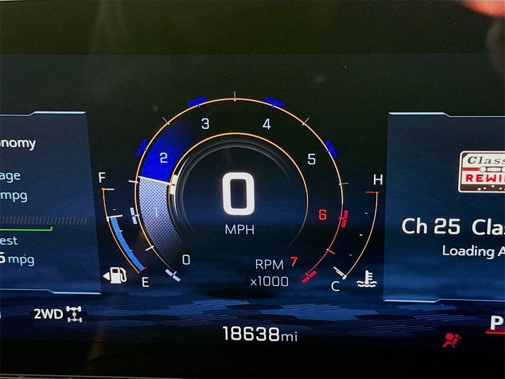 used 2024 Chevrolet Traverse car, priced at $50,997