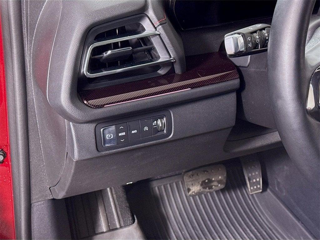 used 2024 Chevrolet Traverse car, priced at $50,997