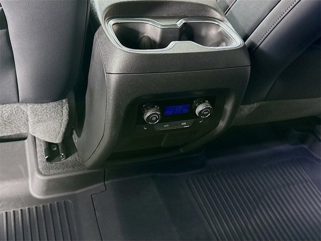 used 2024 Chevrolet Traverse car, priced at $50,997