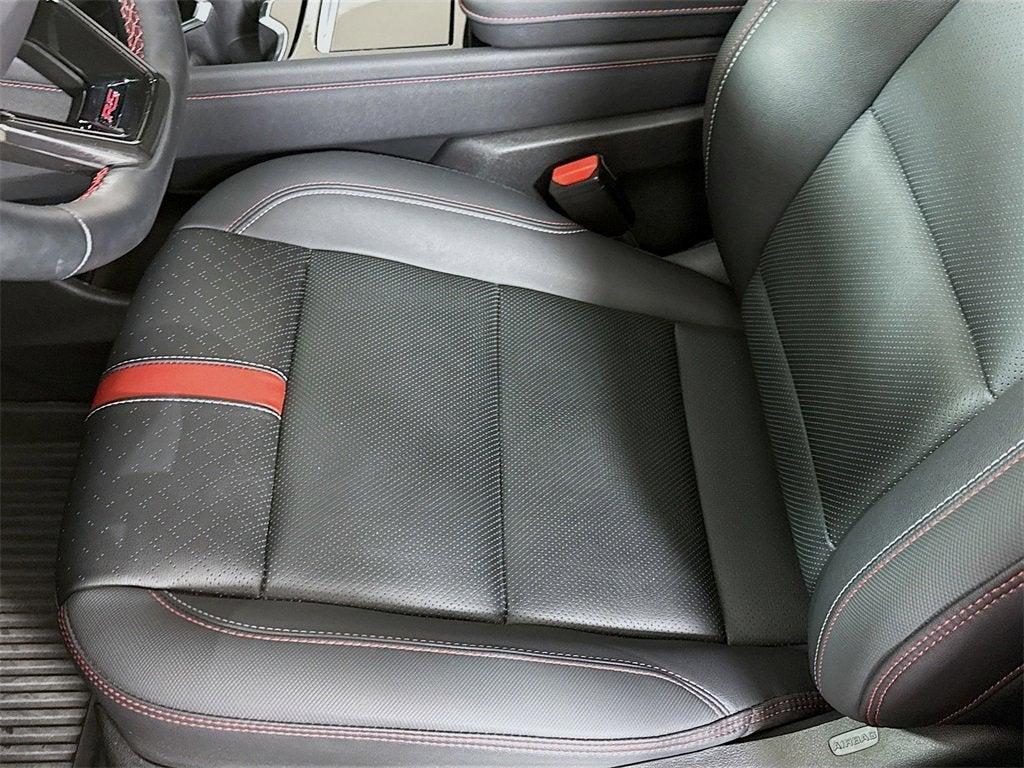 used 2024 Chevrolet Traverse car, priced at $50,997