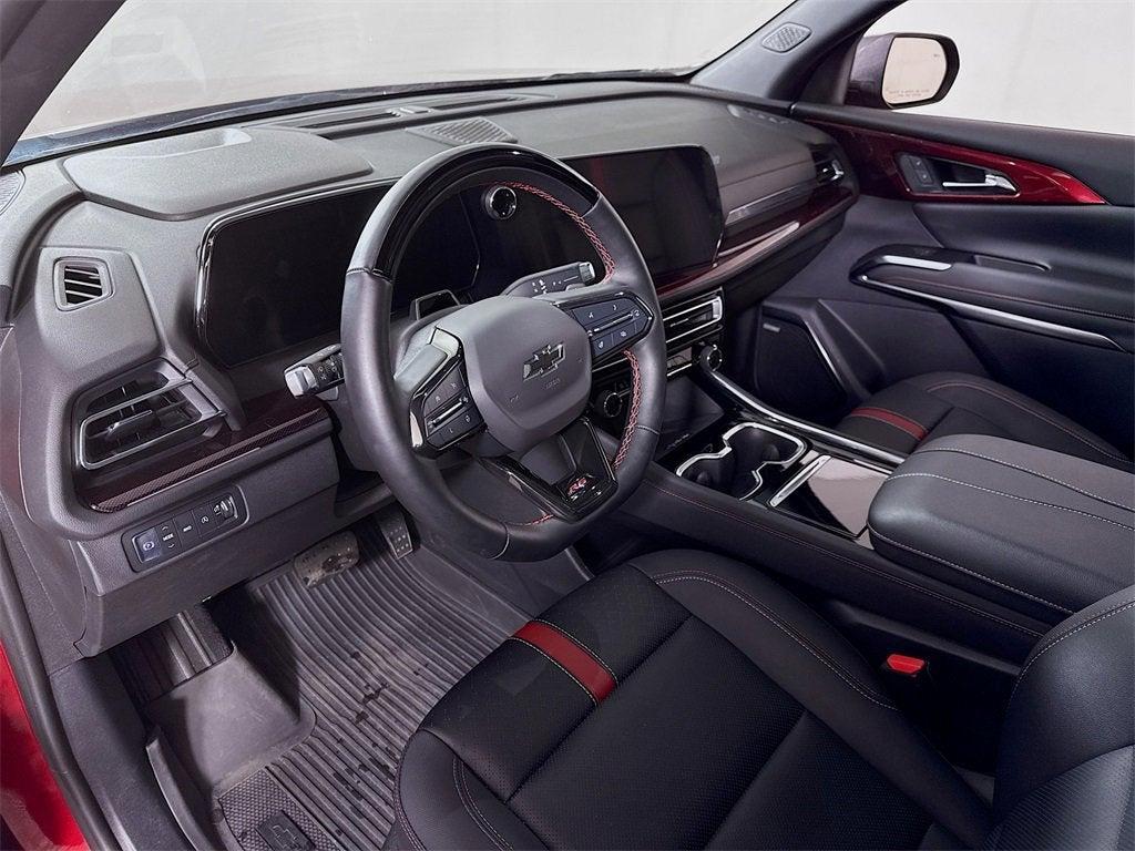 used 2024 Chevrolet Traverse car, priced at $50,997