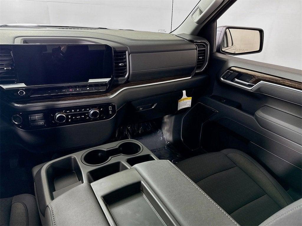 new 2025 GMC Sierra 1500 car, priced at $51,001