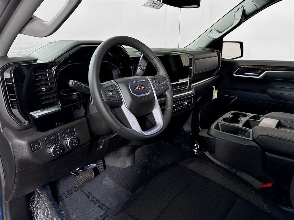 new 2025 GMC Sierra 1500 car, priced at $51,001