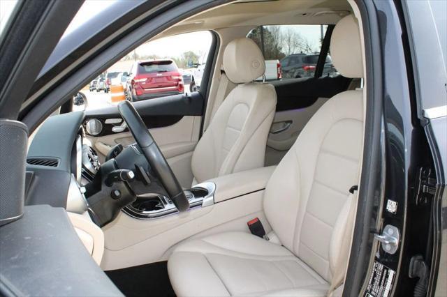 used 2020 Mercedes-Benz GLC 300 car, priced at $20,595