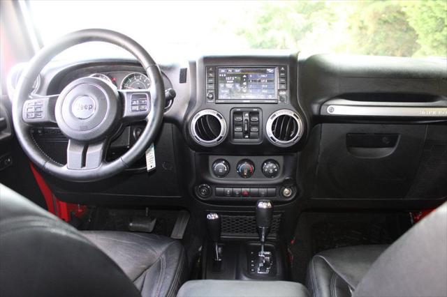 used 2015 Jeep Wrangler Unlimited car, priced at $22,995