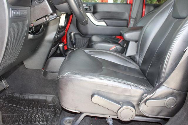 used 2015 Jeep Wrangler Unlimited car, priced at $22,995