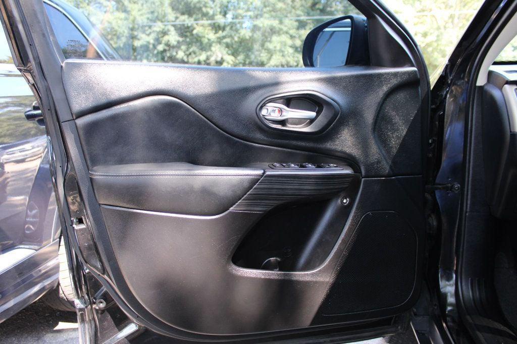 used 2015 Jeep Cherokee car, priced at $9,450