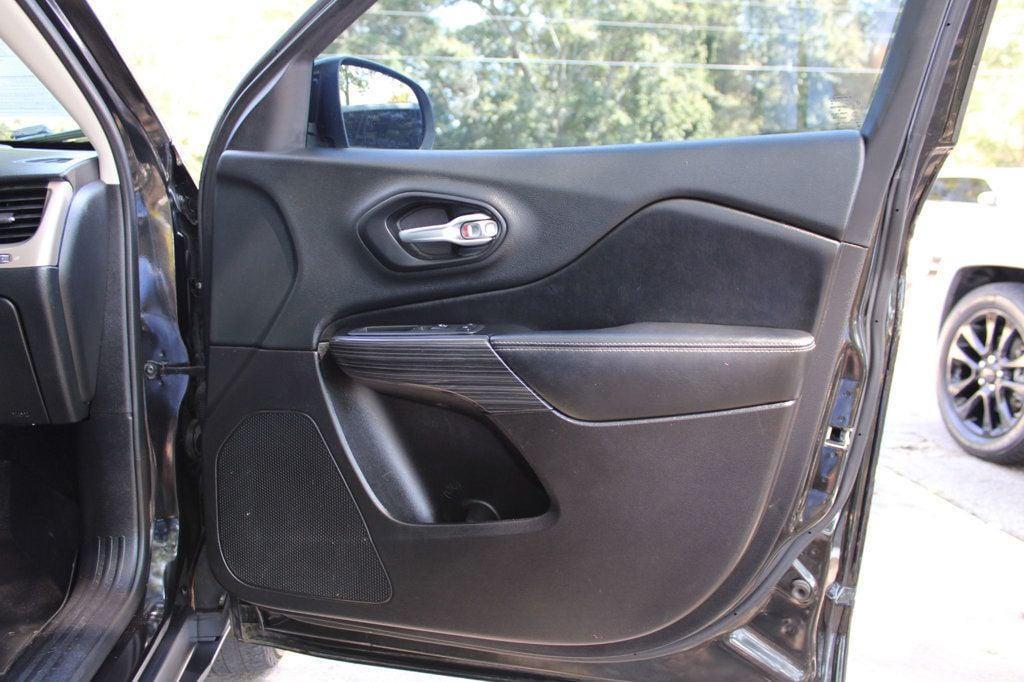 used 2015 Jeep Cherokee car, priced at $9,450