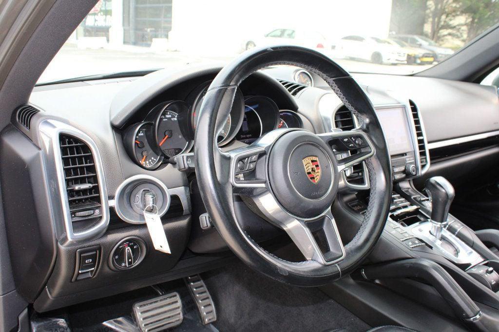 used 2018 Porsche Cayenne car, priced at $25,995
