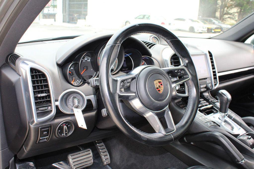 used 2018 Porsche Cayenne car, priced at $27,695