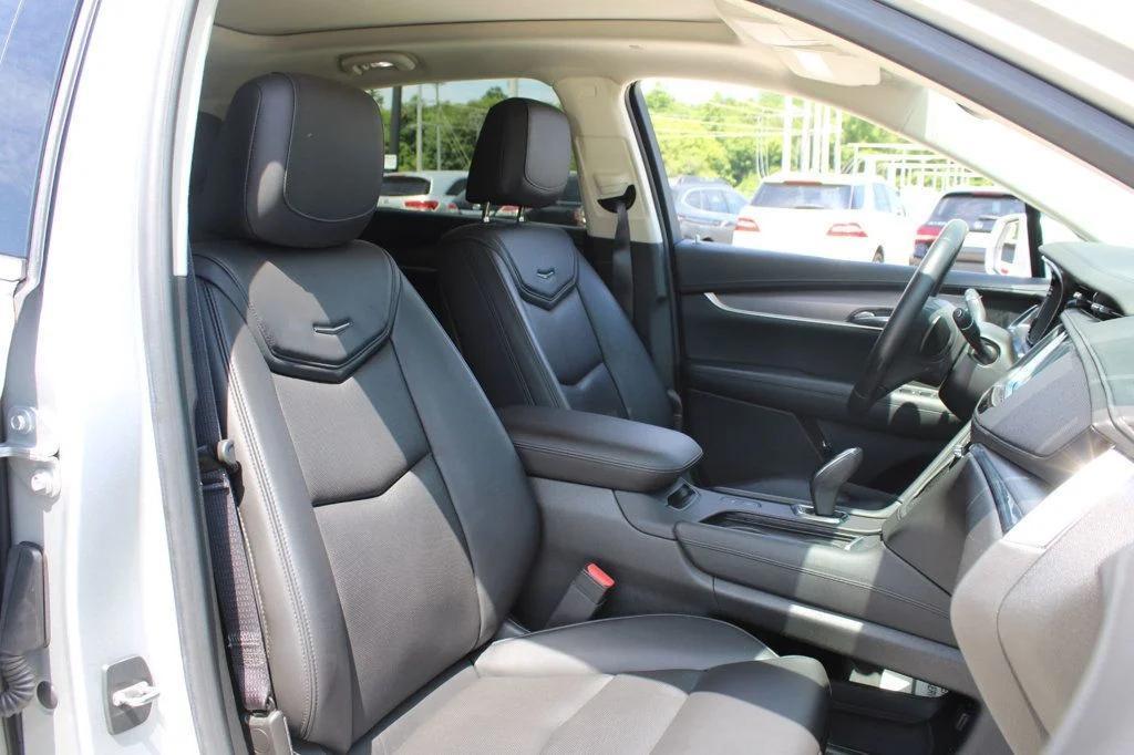 used 2017 Cadillac XT5 car, priced at $11,495