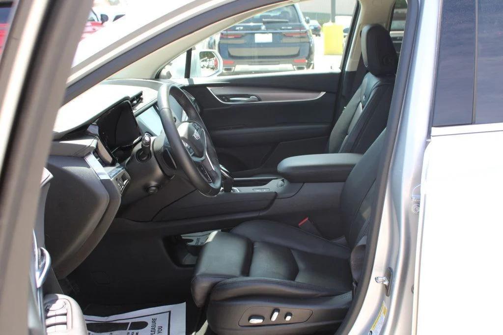 used 2017 Cadillac XT5 car, priced at $10,995