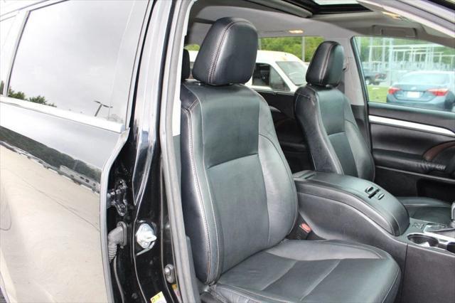 used 2016 Toyota Highlander car, priced at $14,995