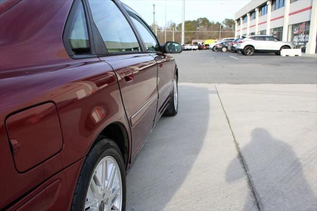 used 2003 Volvo S80 car, priced at $4,895