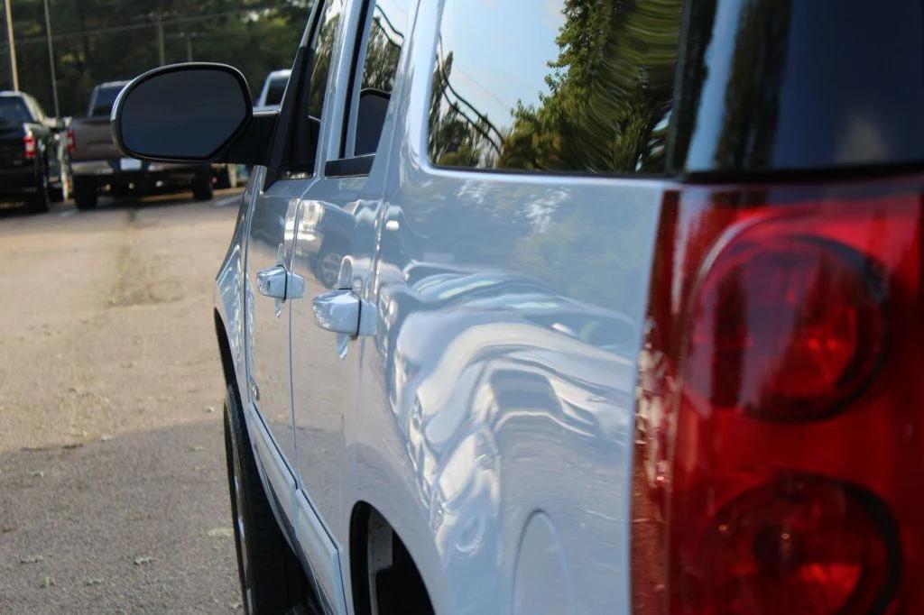 used 2014 GMC Yukon car, priced at $10,795