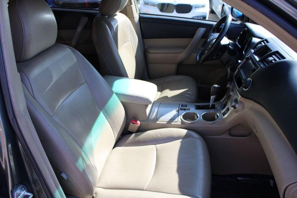 used 2013 Toyota Highlander car, priced at $9,450