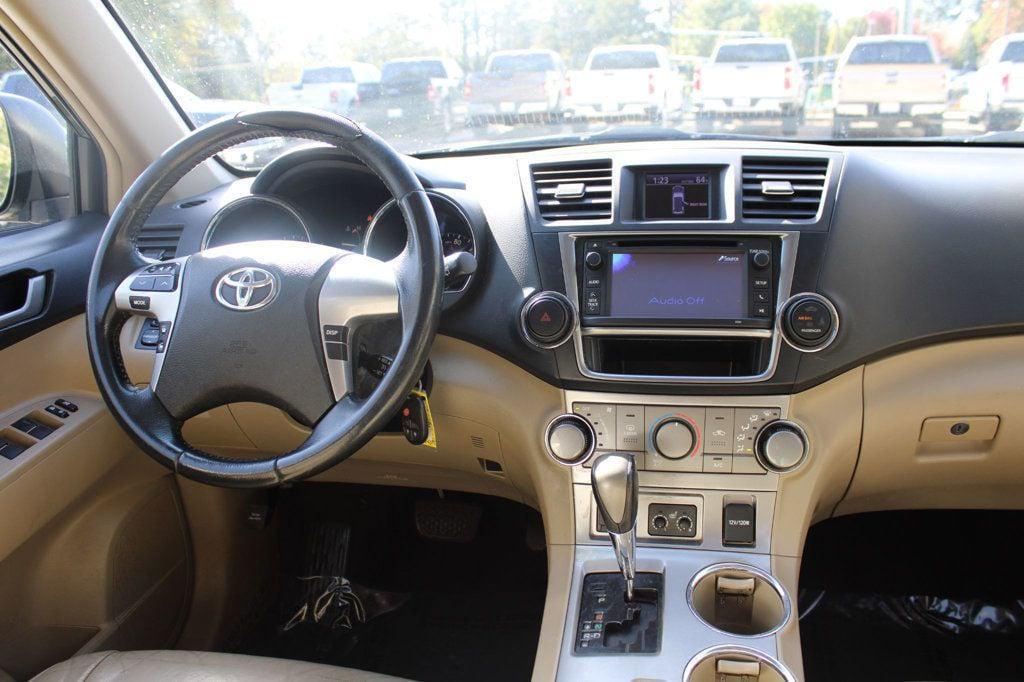 used 2013 Toyota Highlander car, priced at $9,450