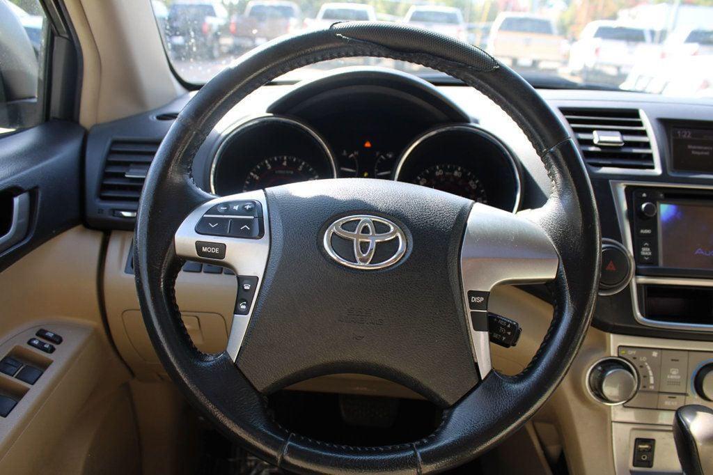 used 2013 Toyota Highlander car, priced at $9,450