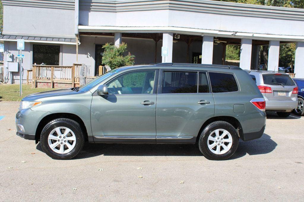 used 2013 Toyota Highlander car, priced at $9,450
