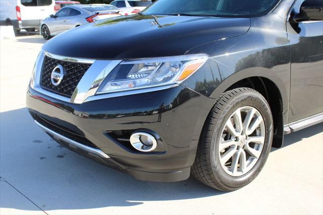 used 2016 Nissan Pathfinder car, priced at $10,850