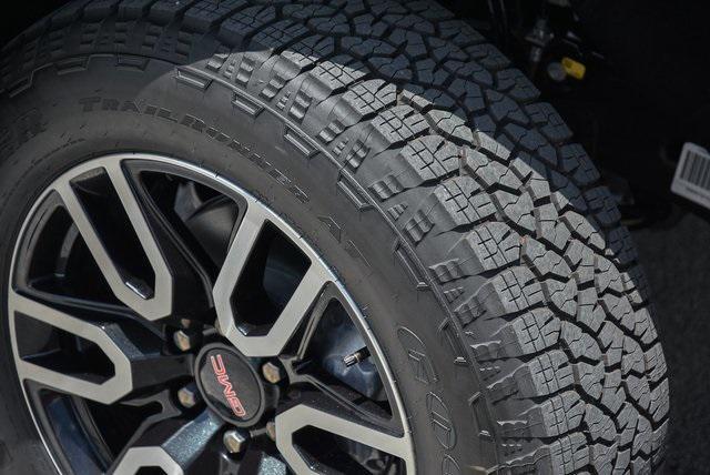 new 2025 GMC Sierra 1500 car, priced at $73,180