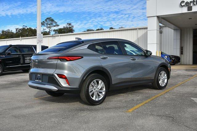 new 2025 Buick Envista car, priced at $24,085