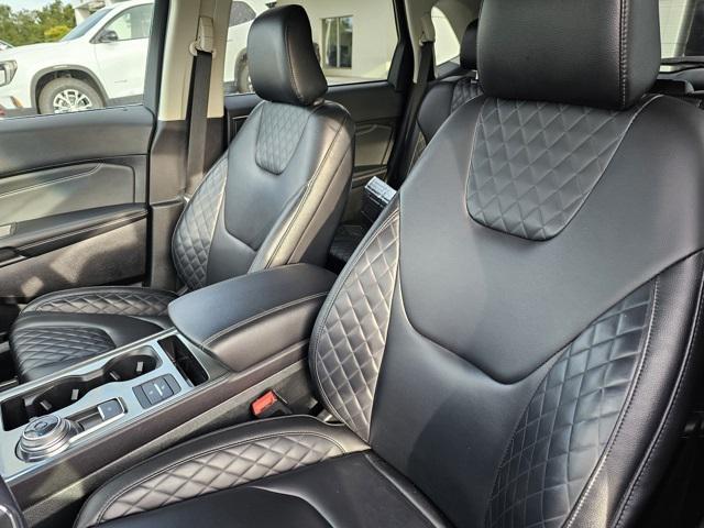 used 2024 Ford Edge car, priced at $27,963