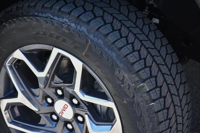 new 2025 GMC Sierra 1500 car, priced at $66,475