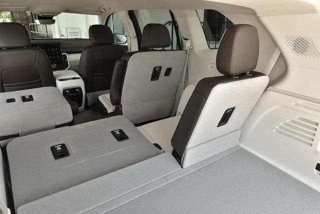 new 2025 GMC Acadia car, priced at $59,384