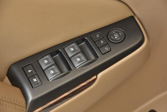 used 2019 GMC Yukon XL car, priced at $23,986