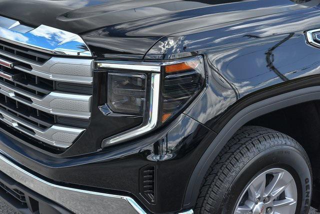 new 2025 GMC Sierra 1500 car, priced at $53,735