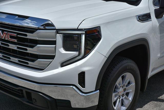 new 2025 GMC Sierra 1500 car, priced at $51,621