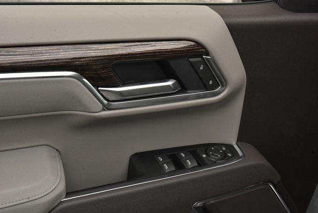 new 2025 GMC Sierra 1500 car, priced at $51,986