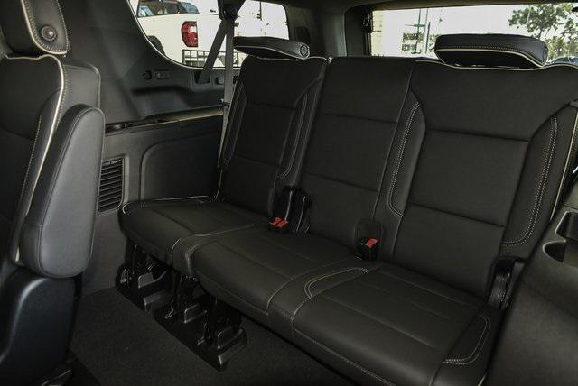 new 2025 GMC Yukon XL car, priced at $72,615