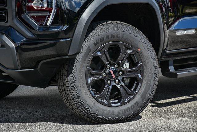 new 2025 GMC Canyon car