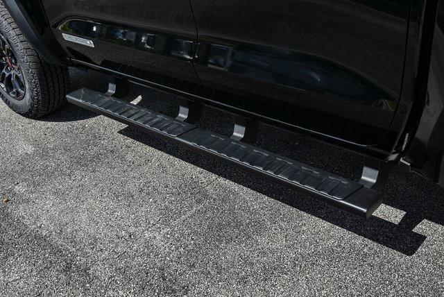 new 2025 GMC Canyon car